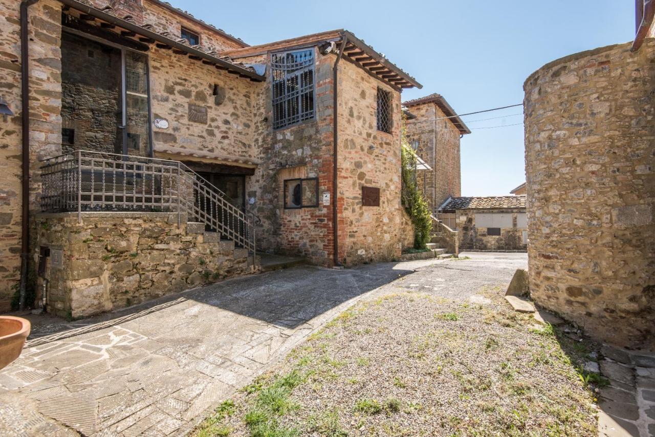 Ferienwohnung Casale Rosennano - Loggia Exterior foto